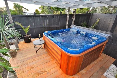 Photo of property in 2 Island View Terrace, Waikanae Beach, Waikanae, 5036