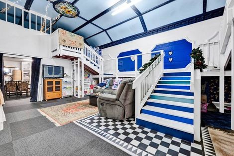 Photo of property in 20 Domett Street, Waitara, 4320