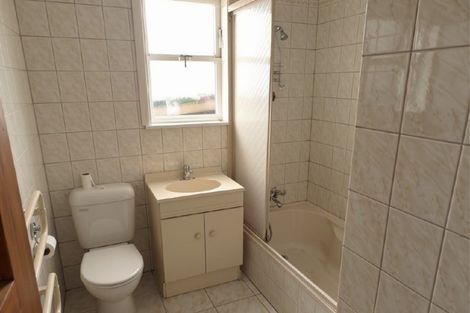 Photo of property in 13 Broadbent Street, Riccarton, Christchurch, 8041