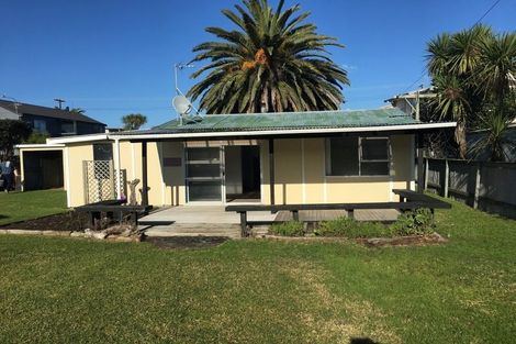 Photo of property in 26 Motiti Road, Papamoa Beach, Papamoa, 3118