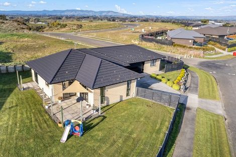 Photo of property in 28 Macdonald Heights, Feilding, 4702