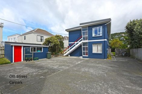 Photo of property in 8/218 Onepu Road, Lyall Bay, Wellington, 6022