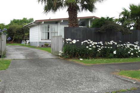 Photo of property in 4 Watchfield Close, Mangere, Auckland, 2022