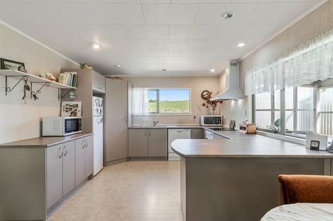 Photo of property in 49 Orere Point Road, Orere Point, Papakura, 2585