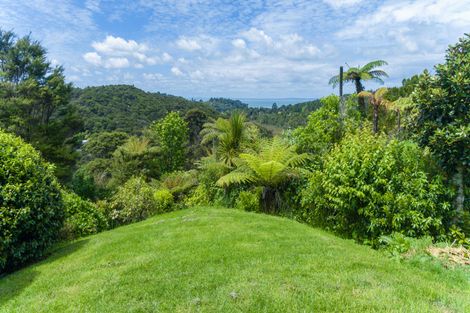 Photo of property in 24 Deirdre Place, Titirangi, Auckland, 0604