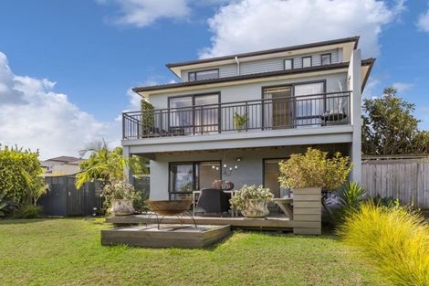 Photo of property in 28 Keepers Drive, Gulf Harbour, Whangaparaoa, 0930