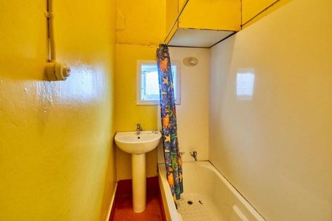 Photo of property in 49 Riddlers Crescent, Petone, Lower Hutt, 5012