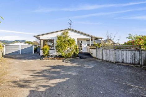 Photo of property in 50 Langdale Avenue, Paraparaumu, 5032