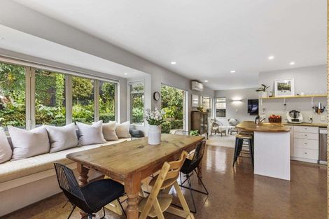 Photo of property in 2/19 Kenmure Avenue, Forrest Hill, Auckland, 0620