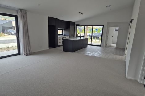 Photo of property in 14 Wooing Tree Avenue, Cromwell, 9310