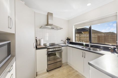 Photo of property in 30 Ian Peter Way, Otaki, 5512