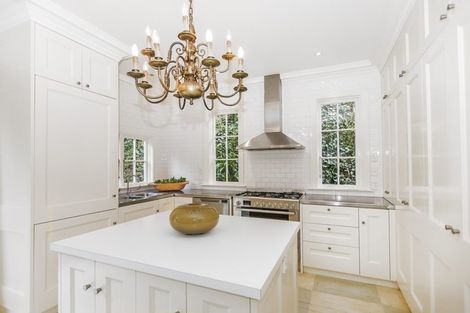 Photo of property in 2 Cluny Avenue, Kelburn, Wellington, 6012