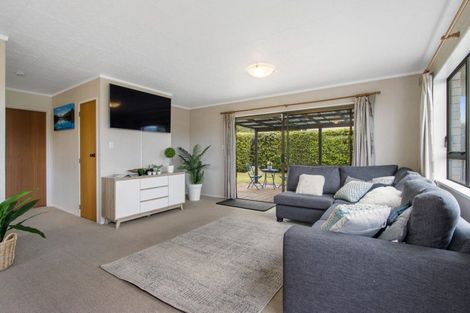 Photo of property in 8 Francis Drive, Katikati, 3129