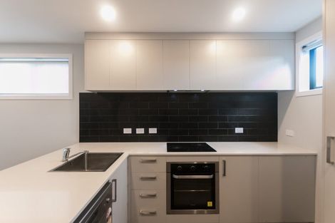 Photo of property in 125d Woodglen Road, Glen Eden, Auckland, 0602