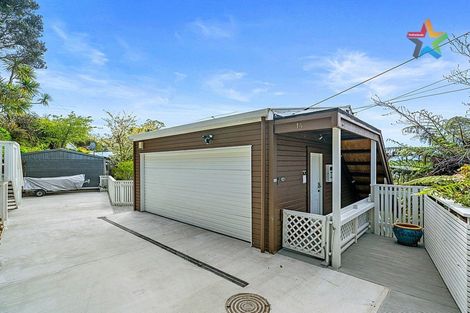 Photo of property in 14 Maungaraki Road, Korokoro, Lower Hutt, 5012