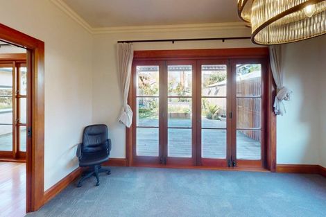 Photo of property in 10 Saint Johns Avenue, Palmerston North, 4414