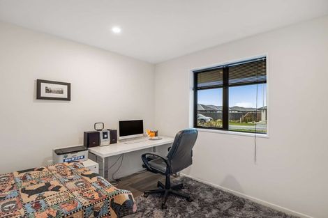 Photo of property in 4 Greenwood Place, Amberley, 7410