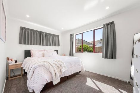 Photo of property in 19 Phar Lap Grove, Trentham, Upper Hutt, 5018