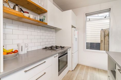 Photo of property in 17 Peel Street, Mornington, Dunedin, 9011