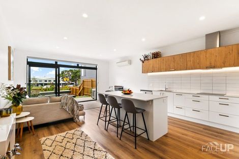 Photo of property in 7 Hudson Bay Road, Hobsonville, Auckland, 0616