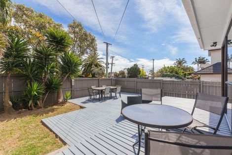 Photo of property in 1/30 Eastern Beach Road, Eastern Beach, Auckland, 2012