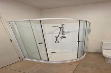 Photo of property in 5 Hazel Glen, Bayview, Auckland, 0629