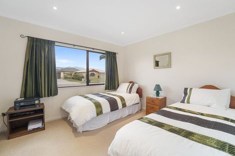 Photo of property in 35 Regent Drive, Paraparaumu Beach, Paraparaumu, 5032