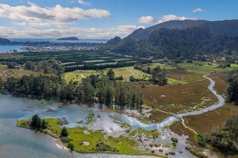 Photo of property in 31 North Ridge Drive, Pauanui, 3579