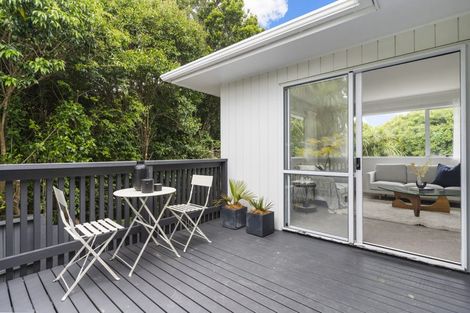 Photo of property in 29 Aplin Place, Birkdale, Auckland, 0626