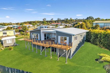 Photo of property in 18 Mariner Cove Road, Tinopai, Matakohe, 0593