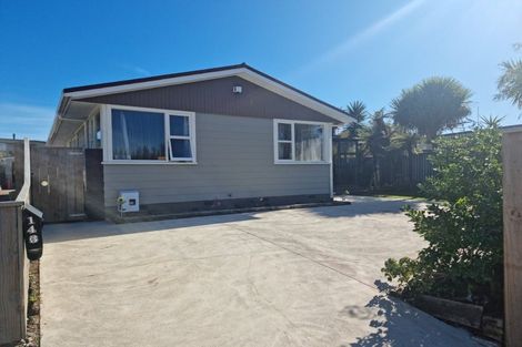 Photo of property in 143 Ruamahanga Crescent, Terrace End, Palmerston North, 4410