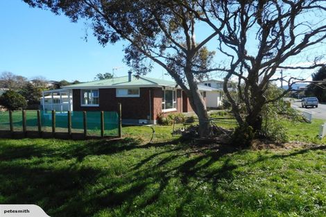 Photo of property in 24 Titoki Road, Raumati Beach, Paraparaumu, 5032