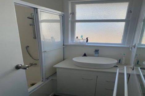 Photo of property in 5 Wakefield Terrace, Tawa, Wellington, 5028