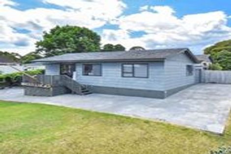 Photo of property in 2/11 Burundi Avenue, Clendon Park, Auckland, 2103