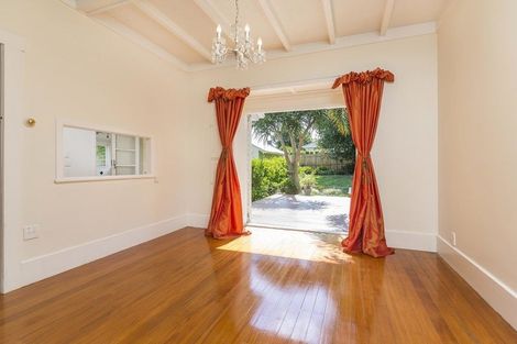 Photo of property in 172 Lake Road, Belmont, Auckland, 0622