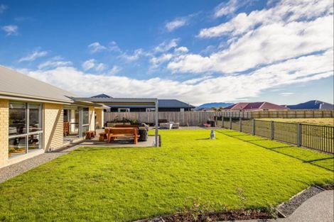 Photo of property in 5 Denton Street, Amberley, 7410