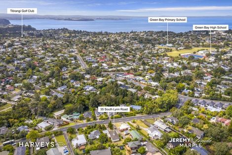 Photo of property in 35 South Lynn Road, Titirangi, Auckland, 0604