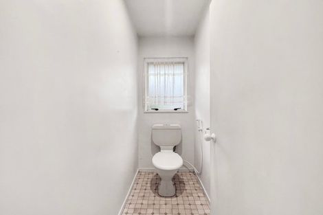 Photo of property in 2/479 Main South Road, Hornby, Christchurch, 8042