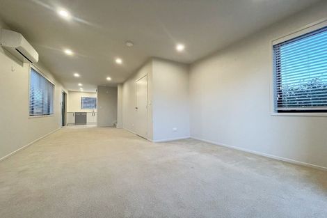 Photo of property in 1 Reg Pearce Way, Glen Innes, Auckland, 1072