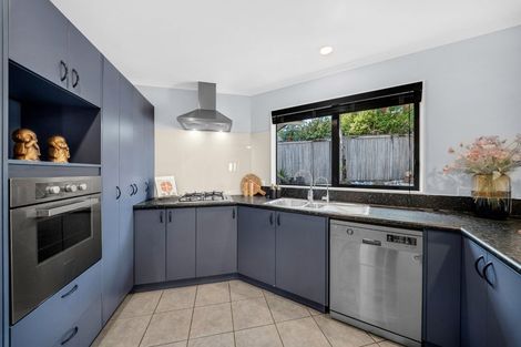 Photo of property in 11 Cognac Place, Henderson, Auckland, 0612
