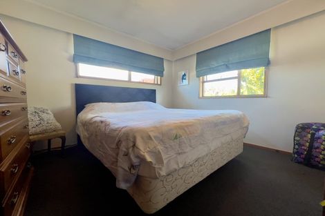 Photo of property in 1/12 Bungalow Avenue, Point Chevalier, Auckland, 1022