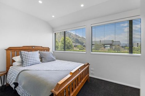 Photo of property in 17 Ellesmere Avenue, Jacks Point, Queenstown, 9371