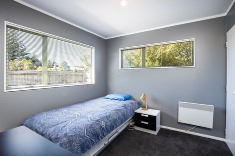 Photo of property in 142 Seaview Road, Westown, New Plymouth, 4310