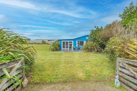 Photo of property in 5 Mahuri Street, Himatangi Beach, Foxton, 4891