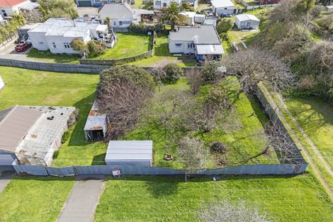 Photo of property in 14 Howe Street, Foxton, 4814