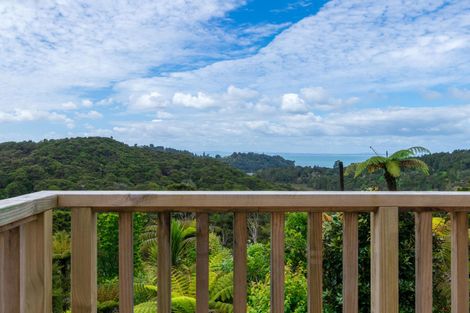 Photo of property in 24 Deirdre Place, Titirangi, Auckland, 0604