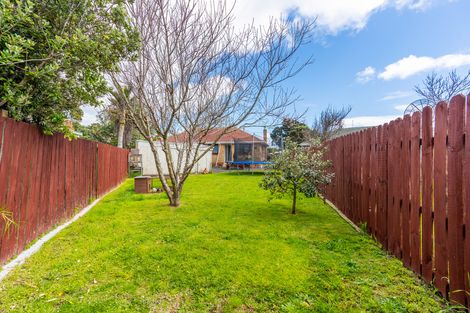 Photo of property in 35 Harwood Crescent, Otara, Auckland, 2023