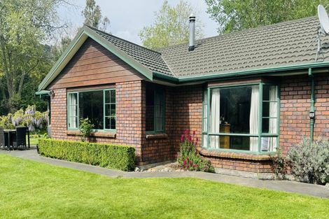 Photo of property in 2 Flemington Road, Aramoho, Whanganui, 4584