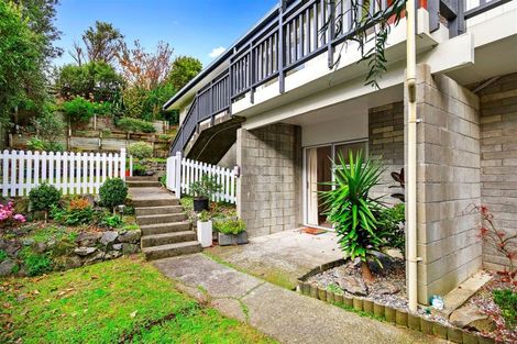 Photo of property in 78 Churton Drive, Churton Park, Wellington, 6037