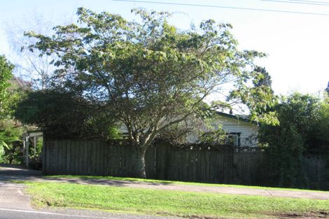 Photo of property in 1/49 Konini Road, Titirangi, Auckland, 0604